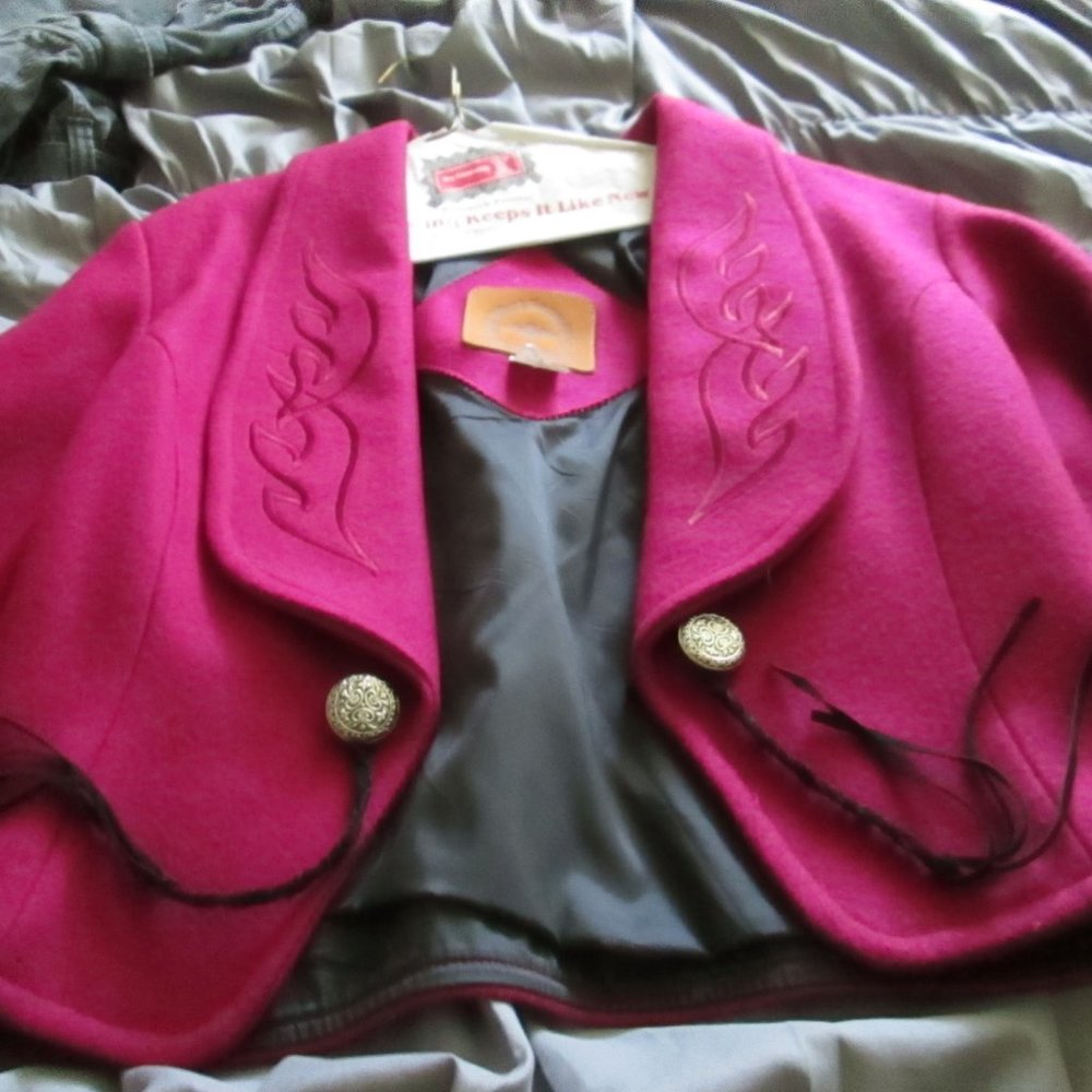 Jacket Bolero Concho, Small, 100% WOOL, Fuchsia, Embroidery, Upgraded Everything